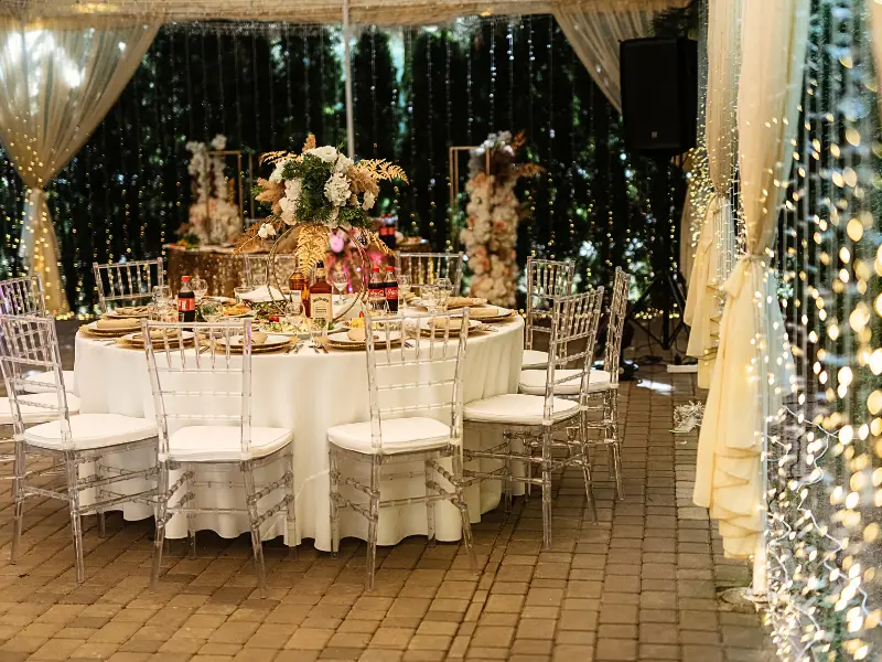 salo de boda decorado vintage